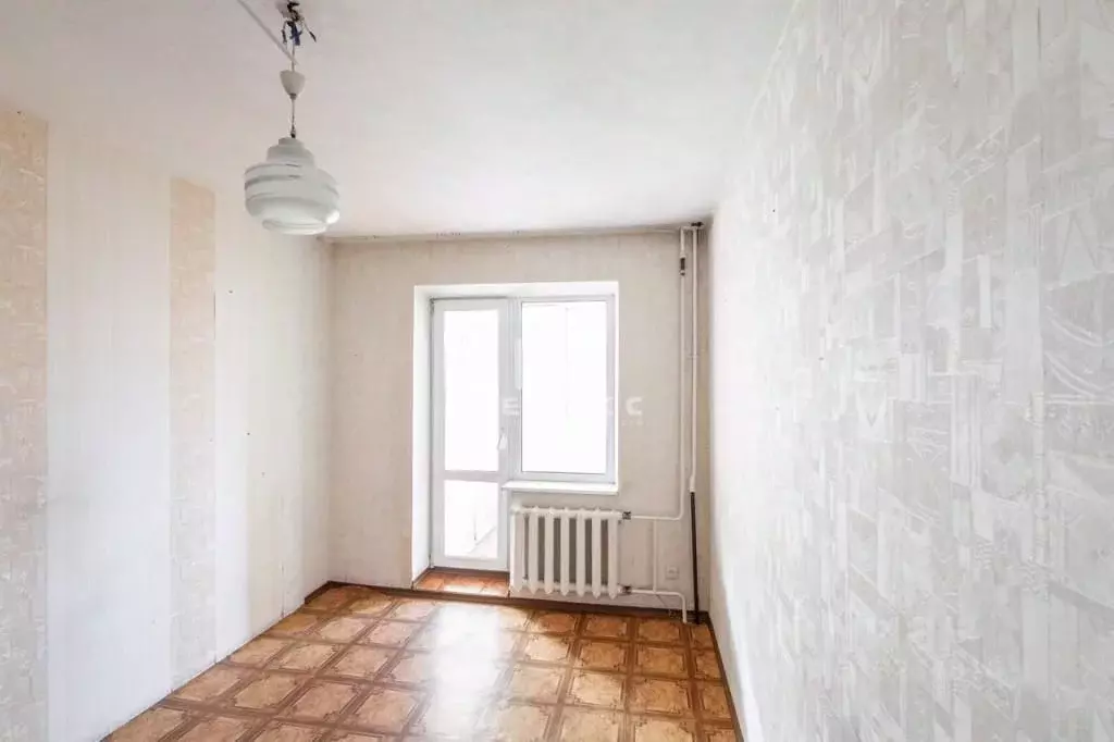 3-к кв. Омская область, Омск ул. Химиков, 32/1 (62.9 м) - Фото 1