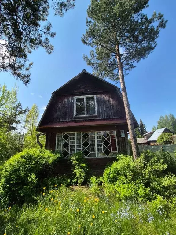 Дом в Ленинградская область, Выборгский район, Рощинское городское ... - Фото 1