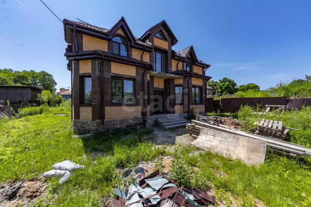 Дом в Хабаровский край, Хабаровск Чукотская ул., 11 (240 м) - Фото 1