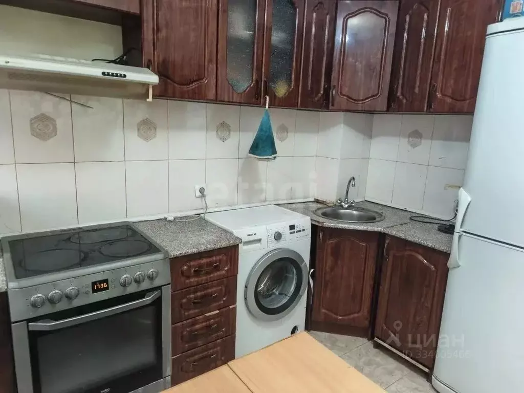 3-к кв. Тюменская область, Тюмень ул. Прокопия Артамонова, 9 (64.0 м) - Фото 2