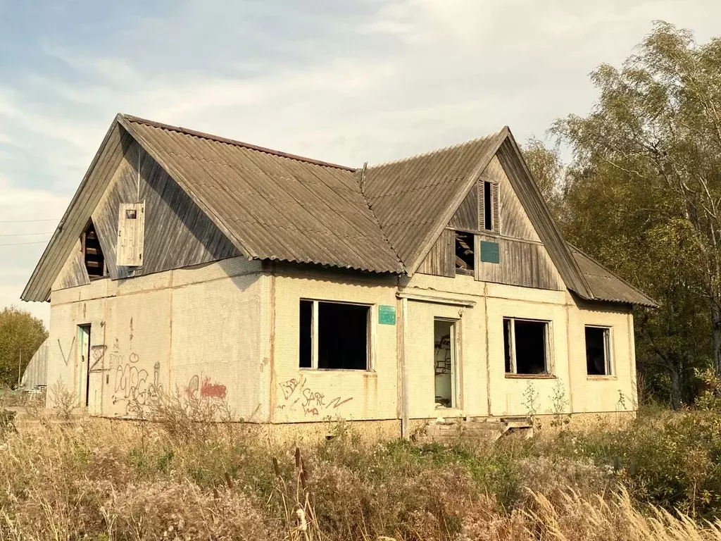 Помещение свободного назначения в Тверская область, Старицкий ... - Фото 1