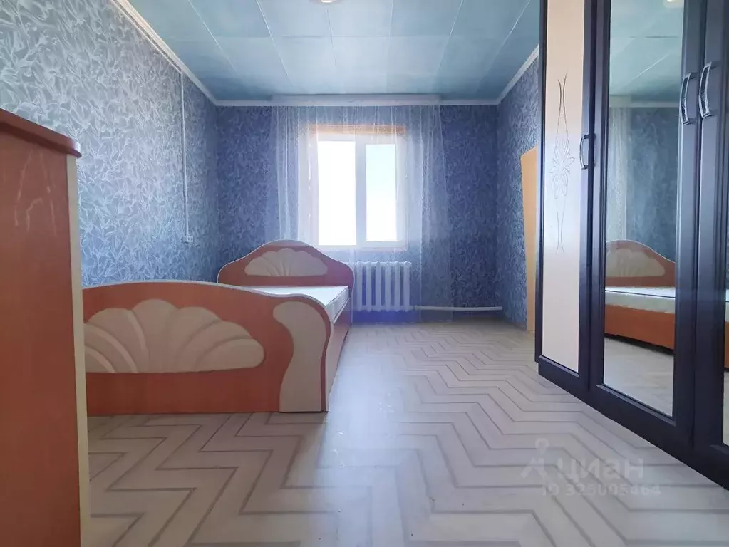 Дом в Омская область, Нововаршавский район, Большегривское рп пер. ... - Фото 1