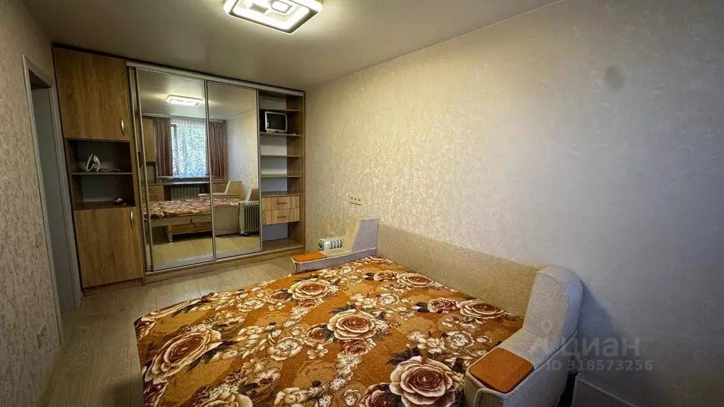 2-к кв. Севастополь пл. 50-летия СССР, 5/3 (55.0 м) - Фото 0