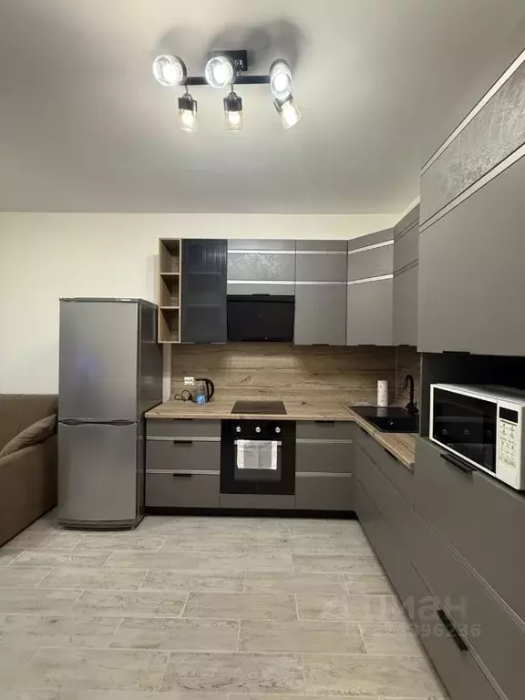 1-к кв. Москва ул. Юлиана Семенова, 8к2 (31.8 м) - Фото 1