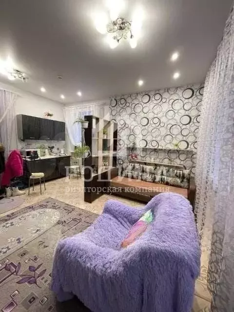 Комната 23 м в 1-к., 2/4 эт. - Фото 1