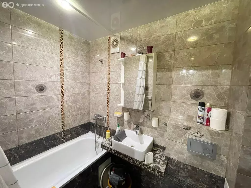 Квартира-студия: Нижний Новгород, улица Коммуны, 18 (31 м) - Фото 0