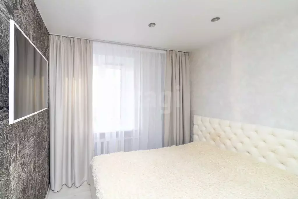 3-к кв. Тюменская область, Тюмень Велижанская ул., 72 (60.9 м) - Фото 1