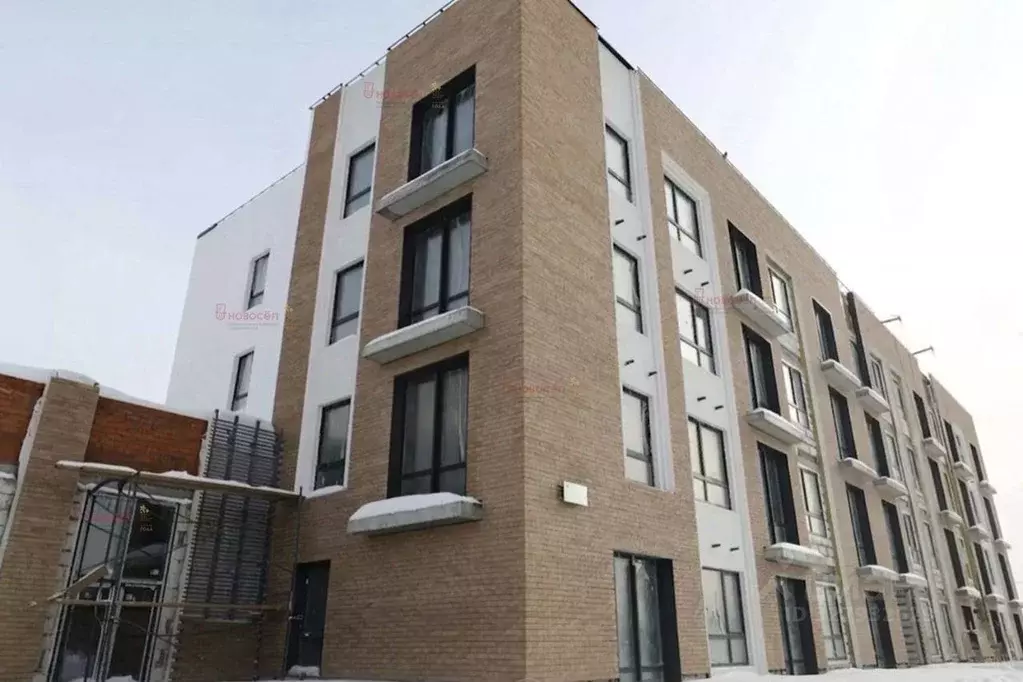 Торговая площадь в Свердловская область, Екатеринбург Академический ... - Фото 1