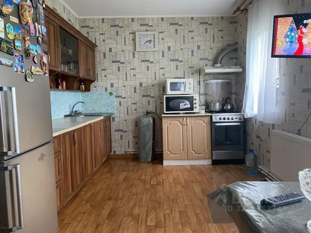 Дом в Калининградская область, Гвардейский муниципальный округ, пос. ... - Фото 1