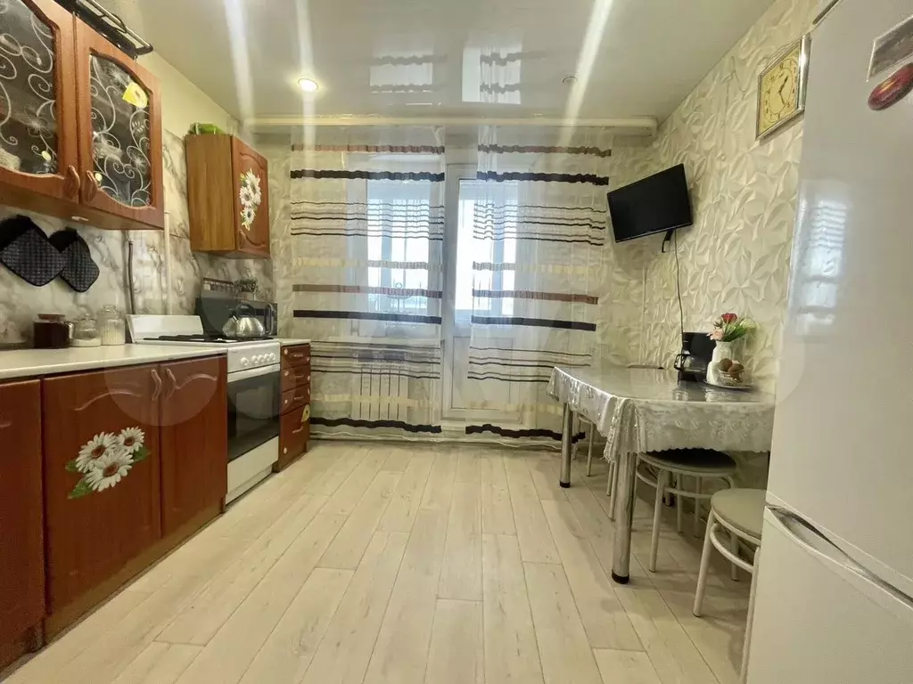 3-к. квартира, 70 м, 5/5 эт. - Фото 1