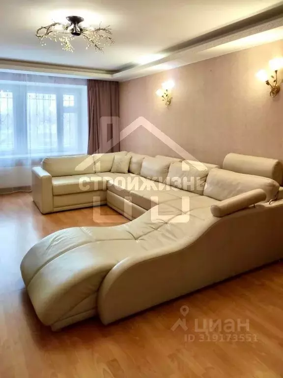 3-к кв. Свердловская область, Екатеринбург ул. Репина, 78 (85.0 м) - Фото 0