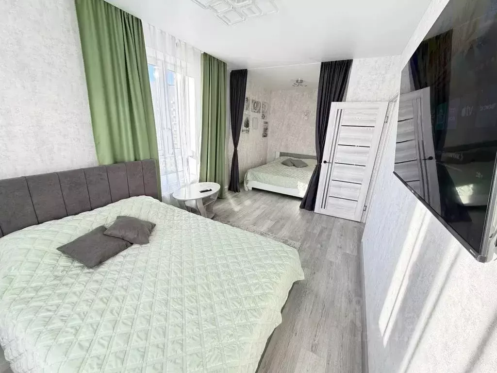 1-к кв. Тюменская область, Тюмень ул. Республики, 204к7 (45.0 м) - Фото 1