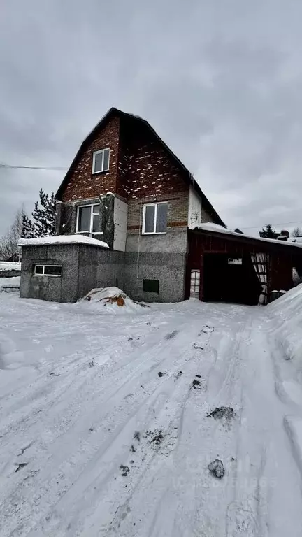 Дом в Кемеровская область, Новокузнецк Виноградная ул., 71 (209 м) - Фото 1