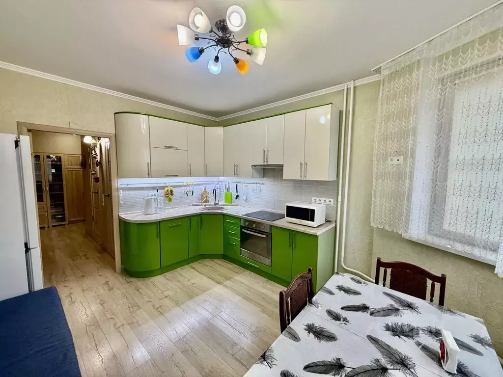 2-к кв. Московская область, Балашиха Кучино мкр, ул. Речная, 16 (64.0 ... - Фото 1