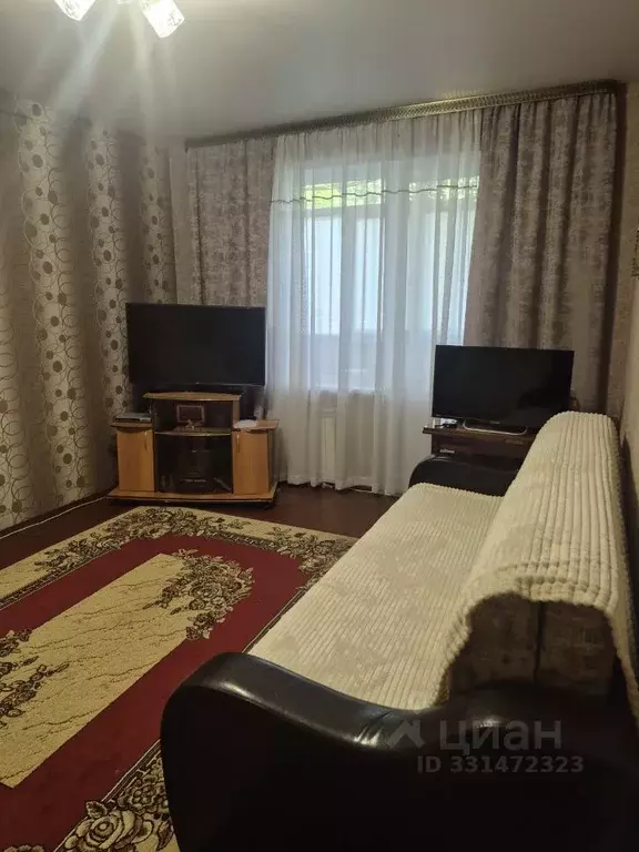 3-к кв. Саратовская область, Петровск ул. Гоголя, 30 (56.0 м) - Фото 2