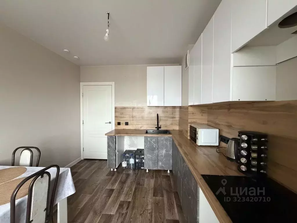 2-к кв. Башкортостан, Уфа ул. Генерала Кусимова, 18 (57.4 м) - Фото 1