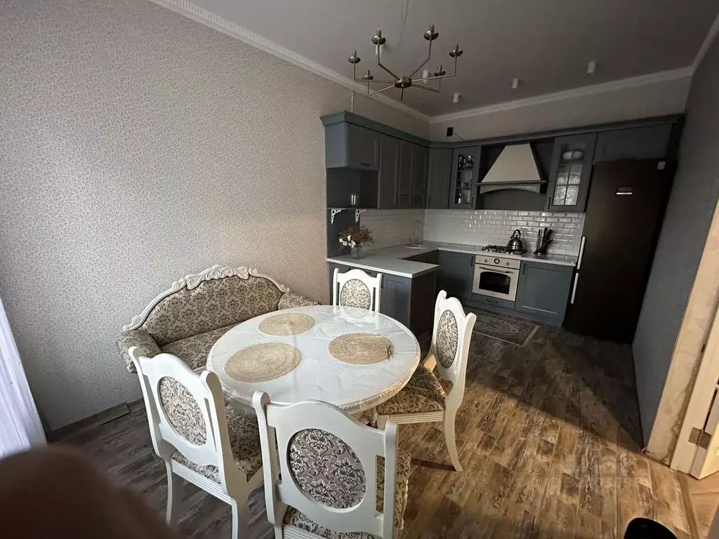 Коттедж в Астраханская область, Астрахань ул. 5-я Зеленгинская (200 м) - Фото 2