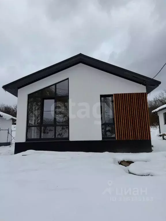 Дом в Краснодарский край, Новороссийск городской округ, Убых хут. ул. ... - Фото 1