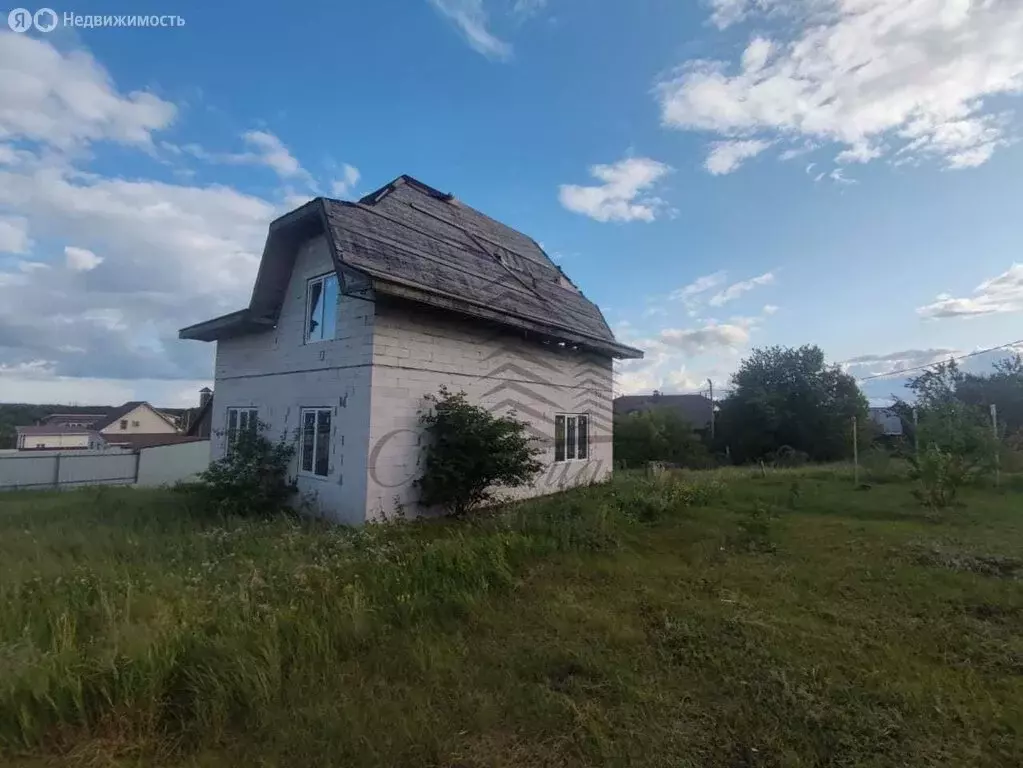 Дом в Старый Оскол, Ромашковая улица (160 м) - Фото 0