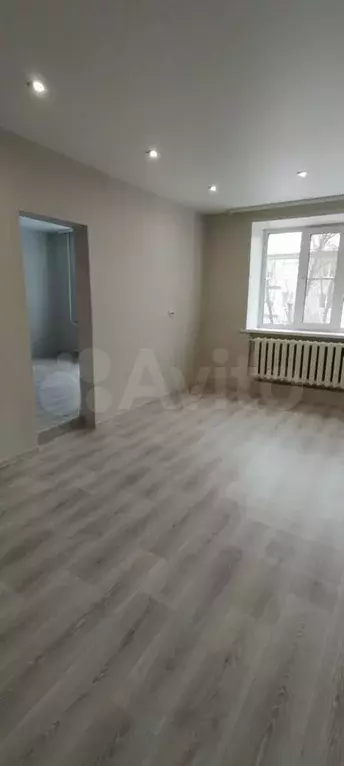Комната 30,4 м в 2-к., 4/5 эт. - Фото 0