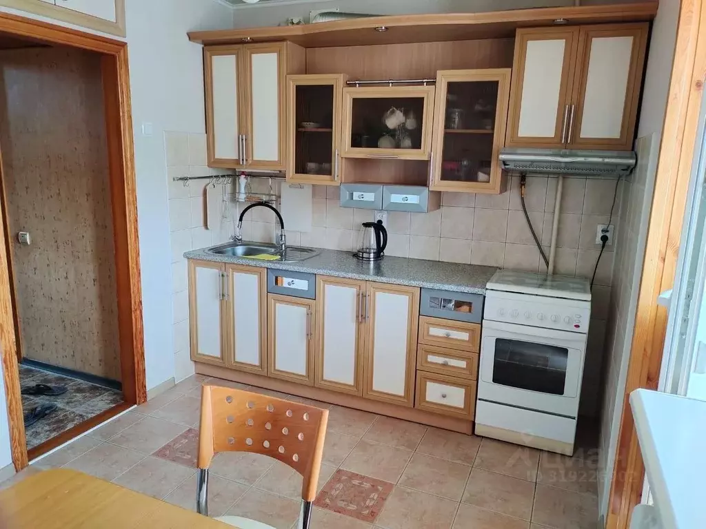 2-к кв. Крым, Симферополь ул. Трубаченко (68.0 м) - Фото 0
