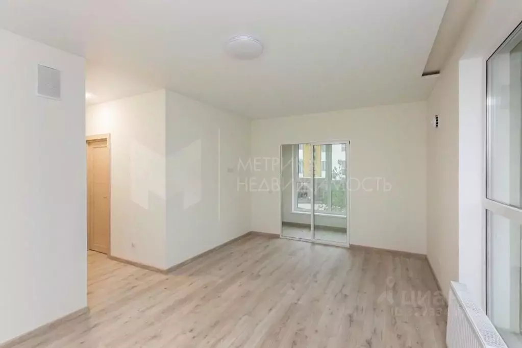 2-к кв. Тюменская область, Тюмень ул. Василия Шамова, 8 (58.3 м) - Фото 1