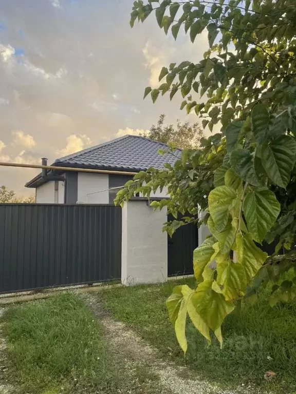 Дом в Краснодарский край, Темрюкский район, Краснострельское с/пос, ... - Фото 1