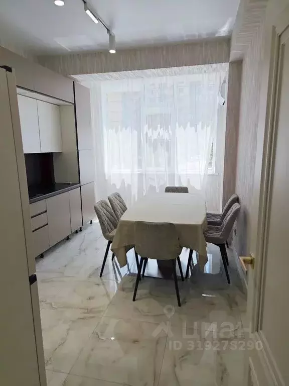 2-к кв. Дагестан, Каспийск просп. М. Омарова, 14А (85.0 м) - Фото 0
