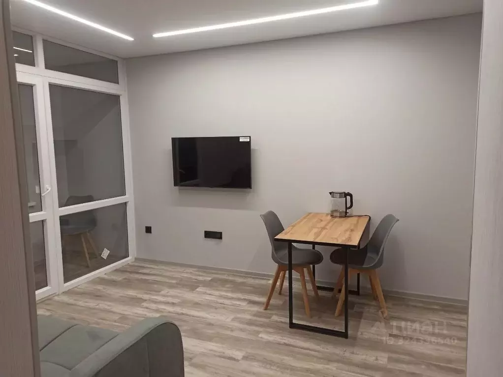 2-к кв. Тюменская область, Тобольск 6-й мкр, 110к3 (36.6 м) - Фото 1