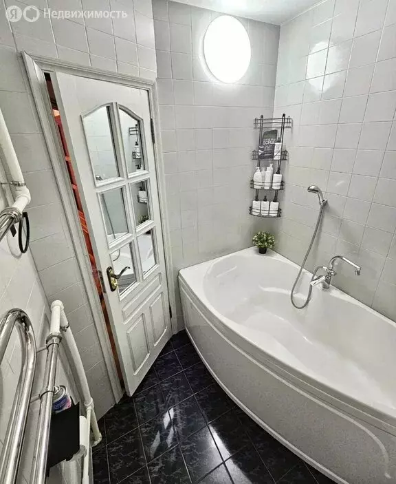 2-комнатная квартира: Таганрог, улица Сергея Лазо, 1к3 (49 м) - Фото 1
