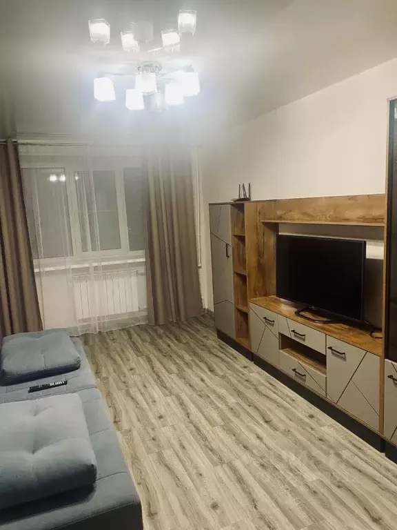 2-к кв. Нижегородская область, Нижний Новгород ул. Баренца, 7 (50.0 м) - Фото 1