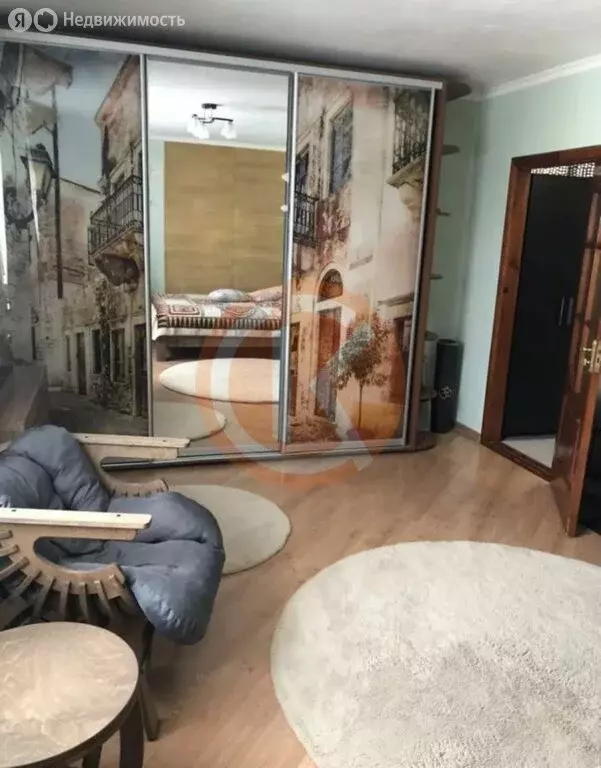 2-комнатная квартира: посёлок городского типа Октябрьское, улица ... - Фото 0