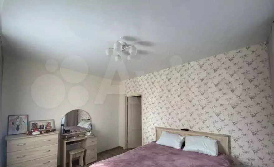1-к. квартира, 52 м, 8/17 эт. - Фото 1