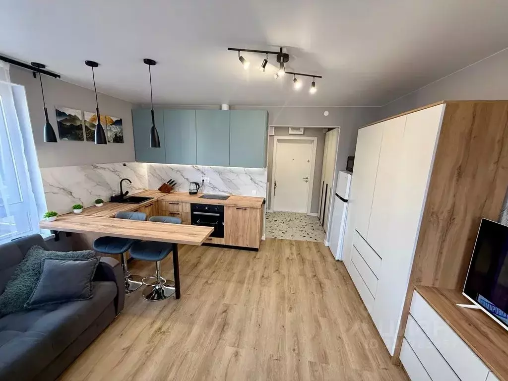 Студия Сахалинская область, Южно-Сахалинск ул. Имени Владимира ... - Фото 1