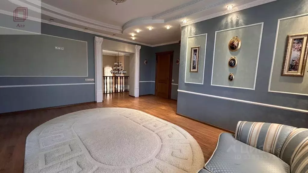 Коттедж в Алтайский край, Барнаул ул. Есенина, 63 (275 м) - Фото 0