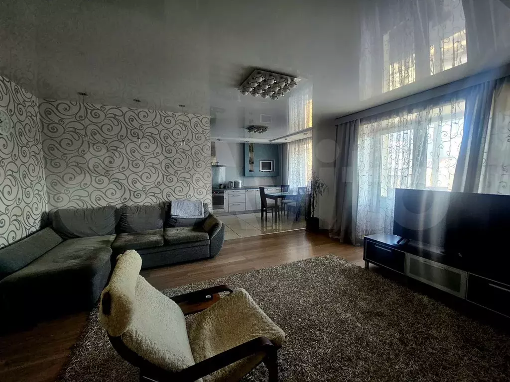3-к. квартира, 90 м, 4/6 эт. - Фото 0