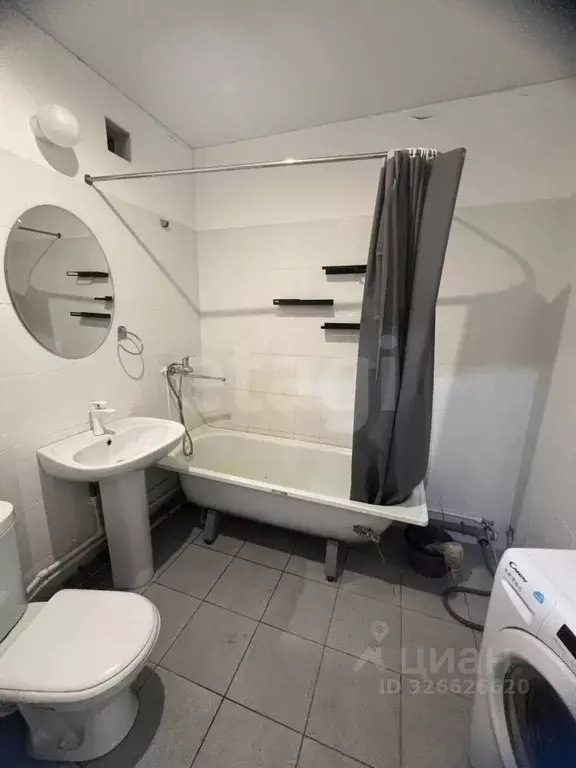 Студия Свердловская область, Екатеринбург Уктус жилрайон, Светлый мкр, ... - Фото 2