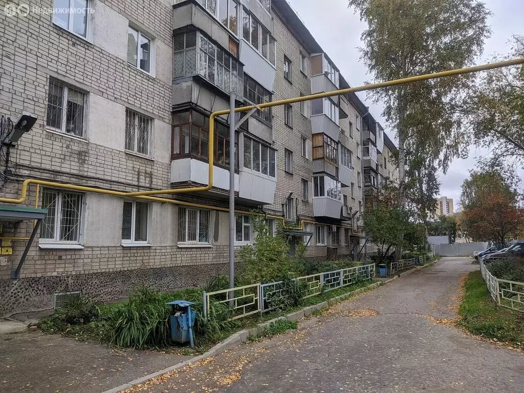 2-комнатная квартира: Екатеринбург, Александровская улица, 3 (47 м) - Фото 0