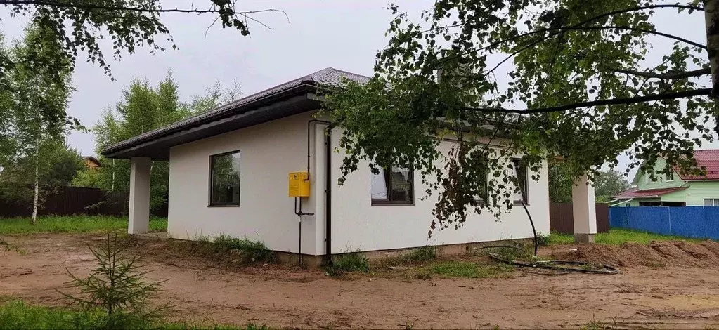 Дом в Тверская область, Калининский муниципальный округ, д. Трояново  ... - Фото 0