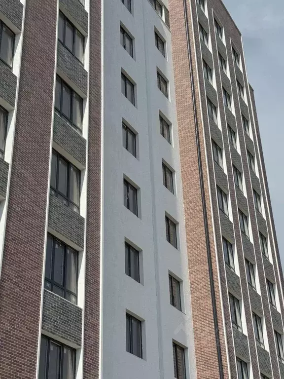 2-к кв. Кабардино-Балкария, Нальчик Кабардинская ул., 193А (72.8 м) - Фото 1