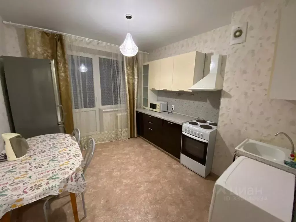 1-к кв. Башкортостан, Уфа Российская ул., 47/3 (36.6 м) - Фото 1