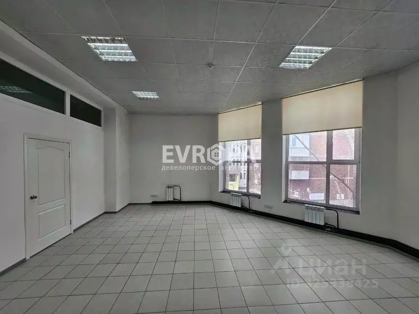 Офис в Ульяновская область, Ульяновск просп. Созидателей, 8А (38 м) - Фото 1