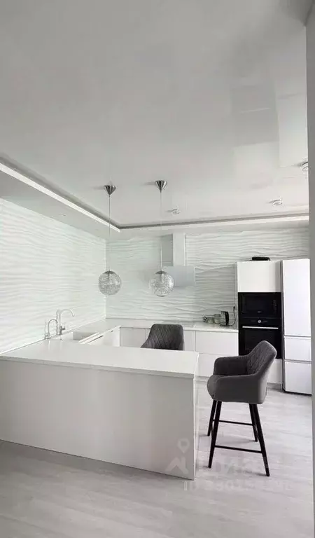 3-к кв. Свердловская область, Екатеринбург ул. Евгения Савкова, 3 ... - Фото 2
