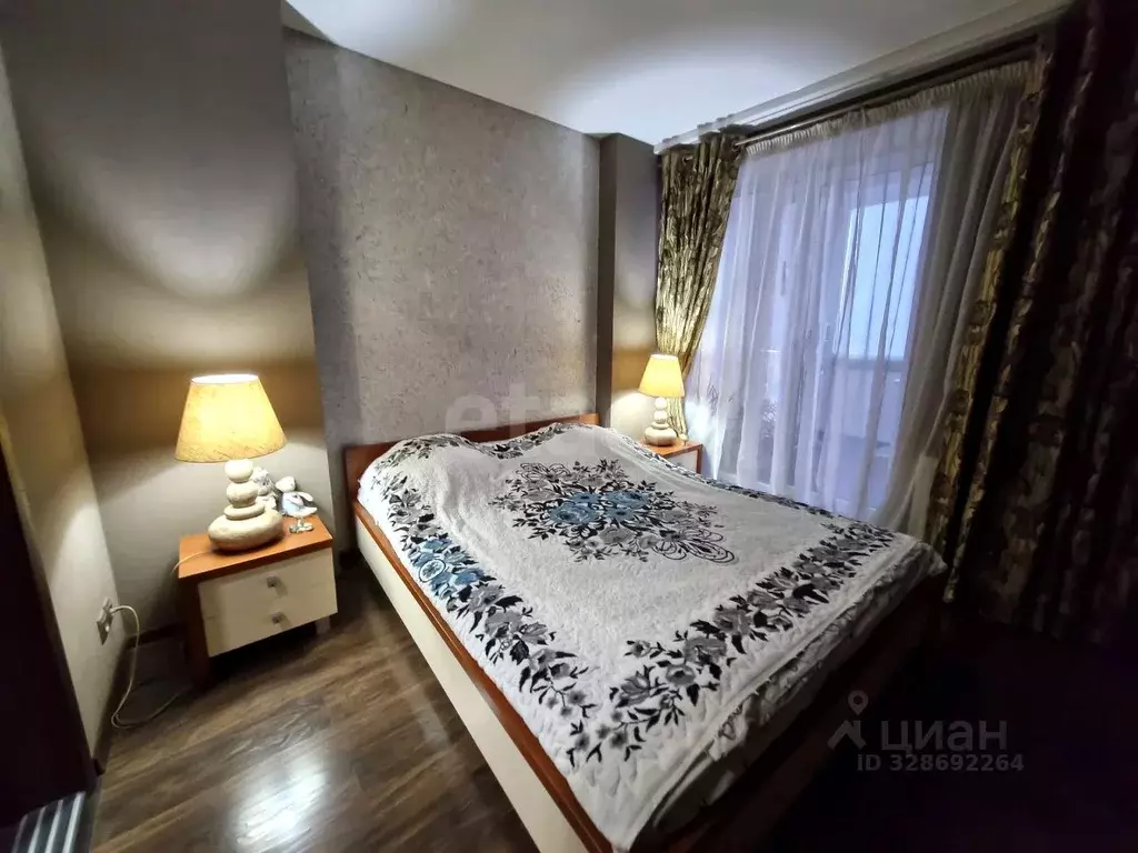 3-к кв. Крым, Феодосия ул. Морская, 5 (68.2 м) - Фото 1