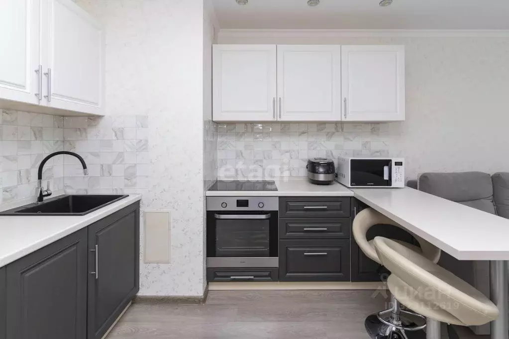 2-к кв. Тюменская область, Тюмень ул. Павла Шарова, 1к1 (67.0 м) - Фото 2