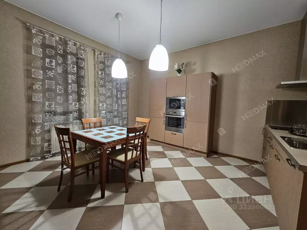 3-к кв. Санкт-Петербург Московский просп., 82 (128.0 м) - Фото 1