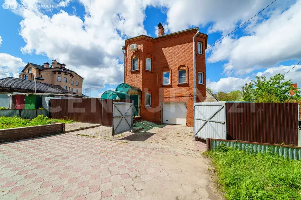 Дом в Чебоксары, улица Лебедева, 42 (241.8 м) - Фото 0