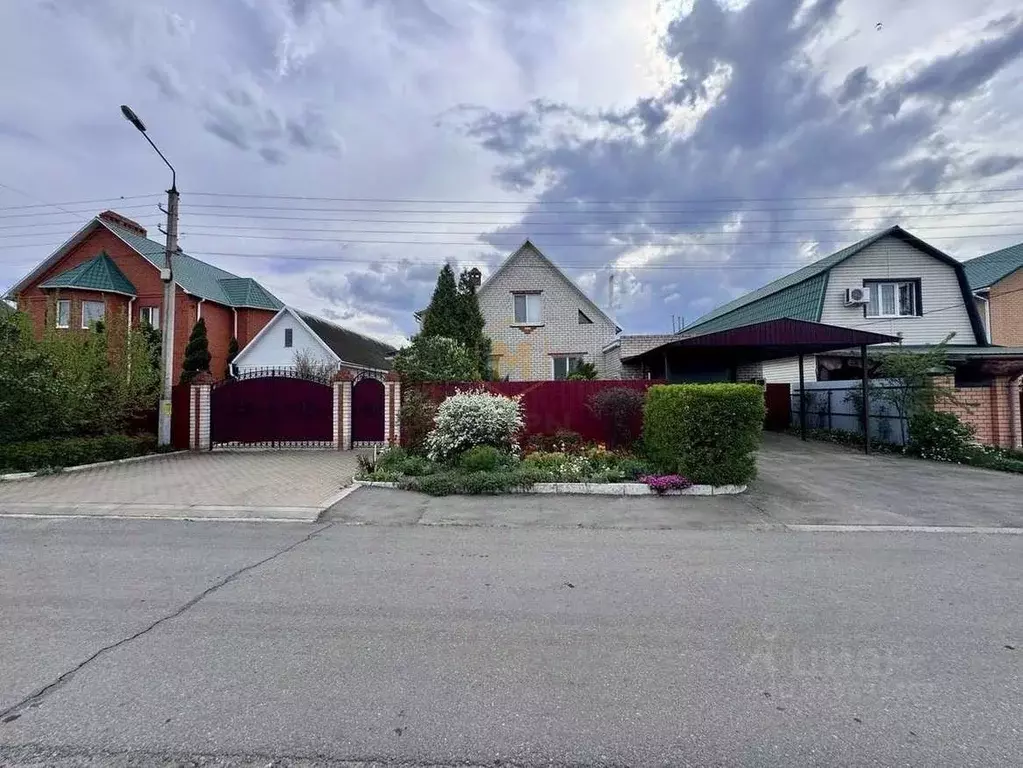 Дом в Белгородская область, Белгородский район, Разумное рп ул. ... - Фото 1
