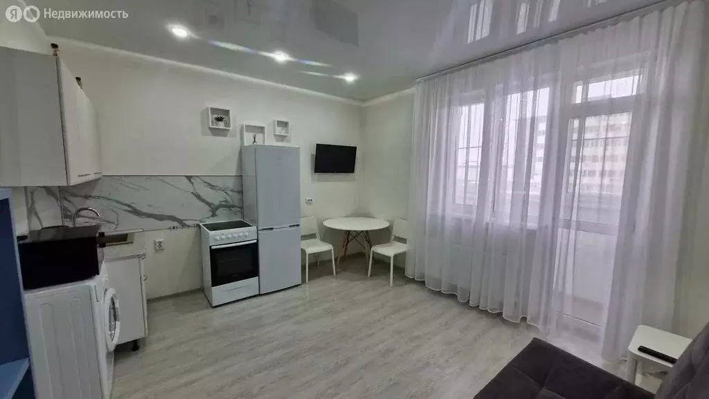 Квартира-студия: Краснодар, Прикубанский внутригородской округ, ... - Фото 0