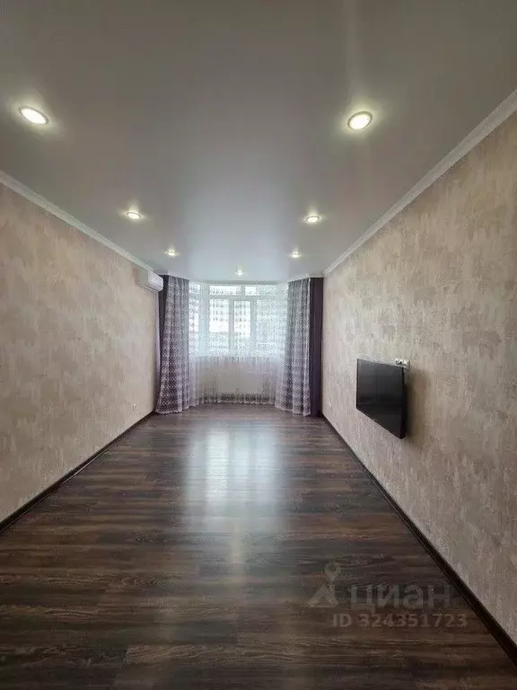 2-к кв. Оренбургская область, Оренбург Салмышская ул., 63 (60.2 м) - Фото 1